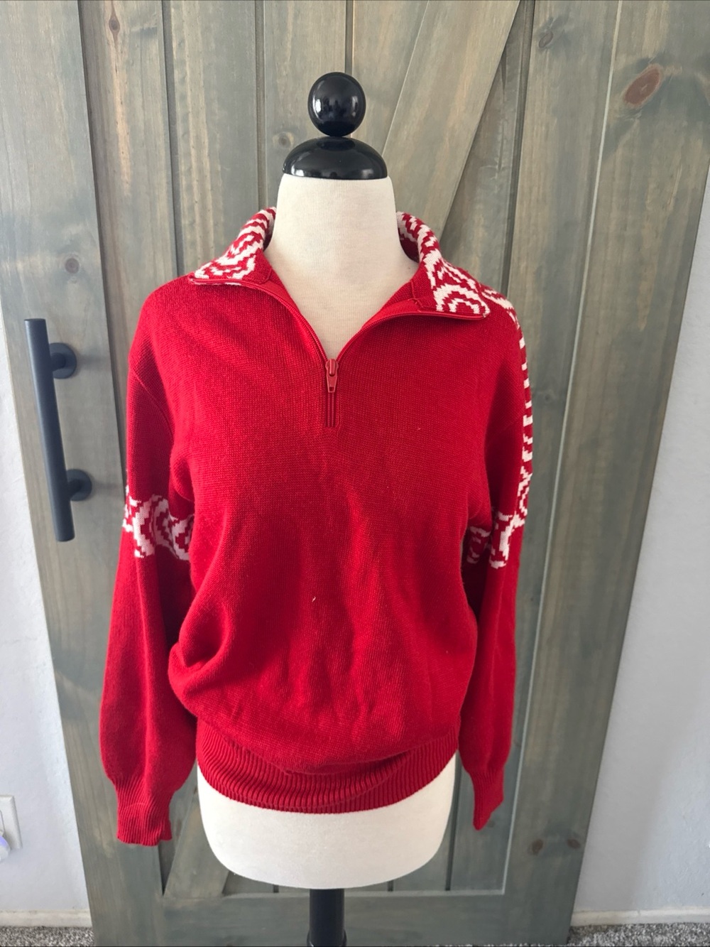 Vintage Ski Sweater Red Half-Zip Men's Sweater with Patterned Collar 100% Wool
